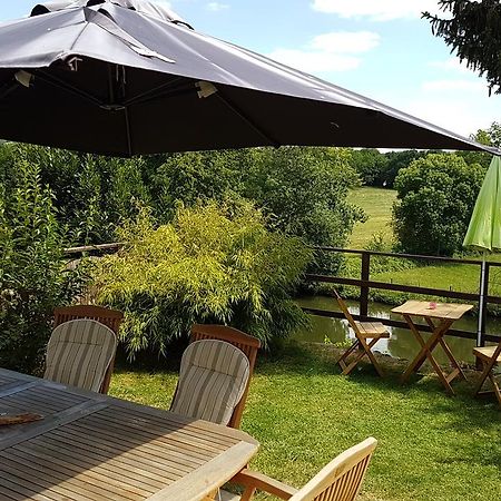 La Belmontaise Bed and Breakfast Beaumont-sur-Sarthe Exteriör bild