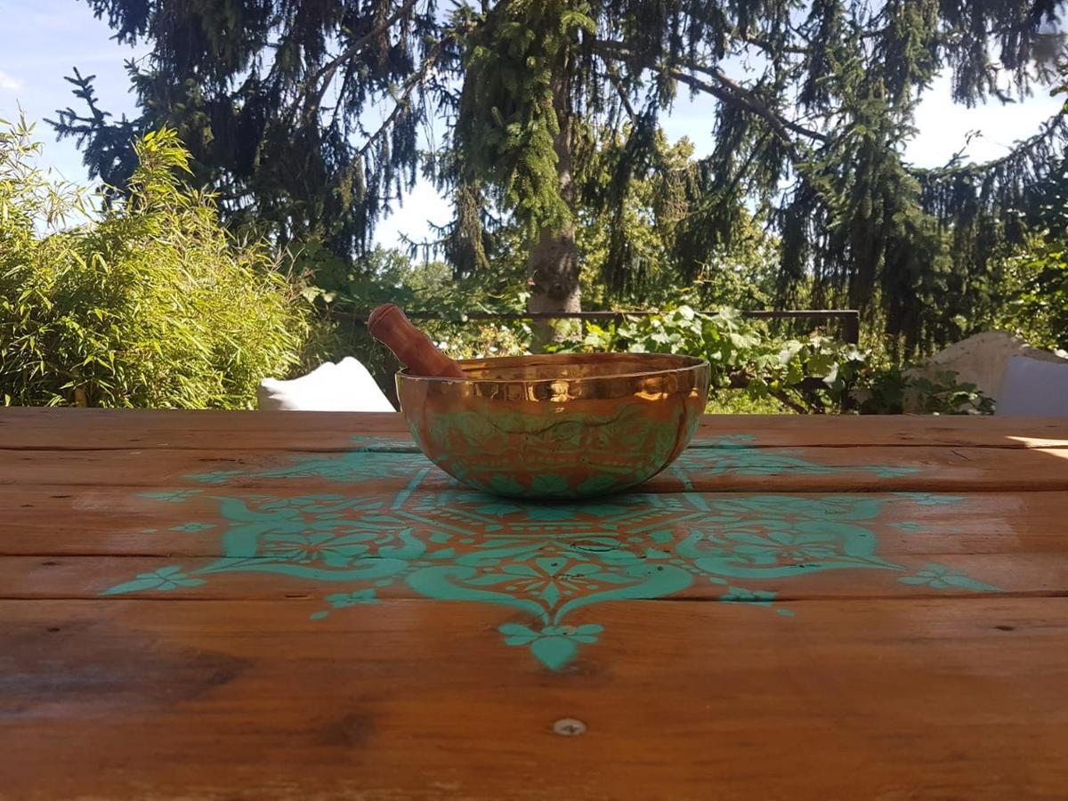 La Belmontaise Bed and Breakfast Beaumont-sur-Sarthe Exteriör bild