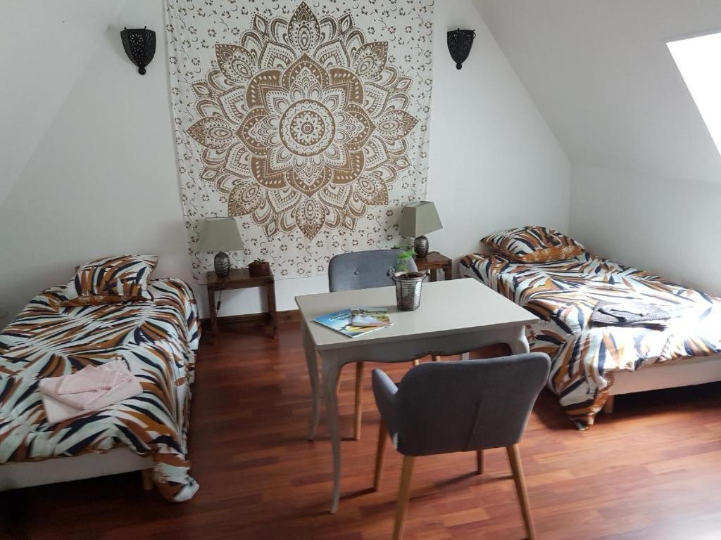 La Belmontaise Bed and Breakfast Beaumont-sur-Sarthe Exteriör bild