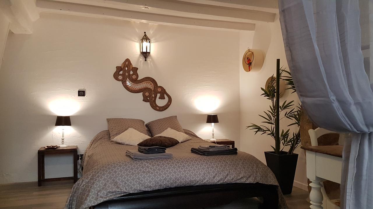 La Belmontaise Bed and Breakfast Beaumont-sur-Sarthe Exteriör bild