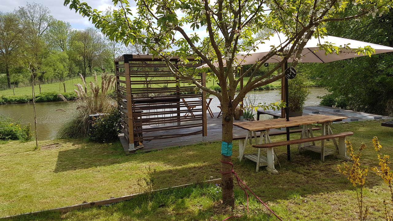 La Belmontaise Bed and Breakfast Beaumont-sur-Sarthe Exteriör bild