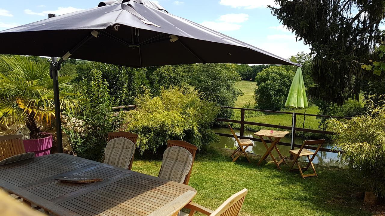 La Belmontaise Bed and Breakfast Beaumont-sur-Sarthe Exteriör bild
