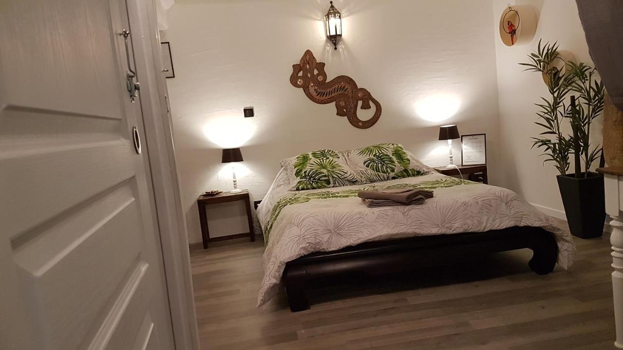 La Belmontaise Bed and Breakfast Beaumont-sur-Sarthe Exteriör bild