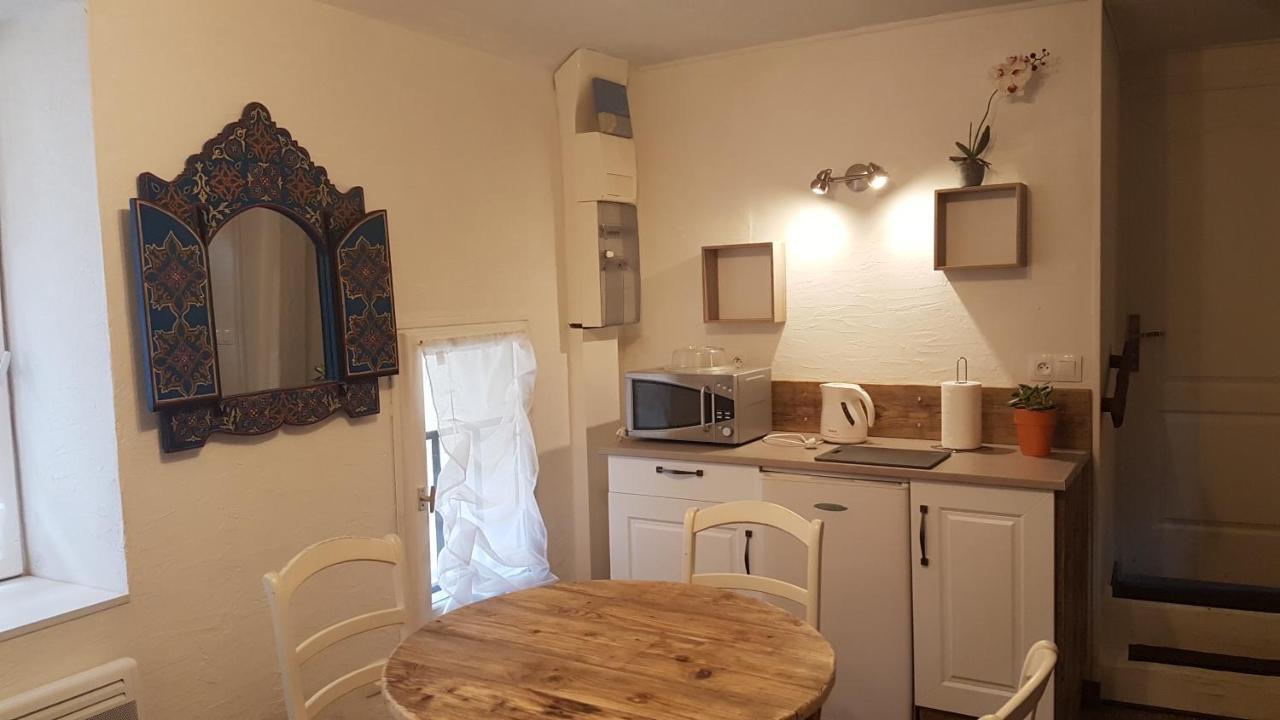 La Belmontaise Bed and Breakfast Beaumont-sur-Sarthe Exteriör bild